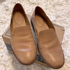 SPERRY Seaport Loafer - Tan leather size 5